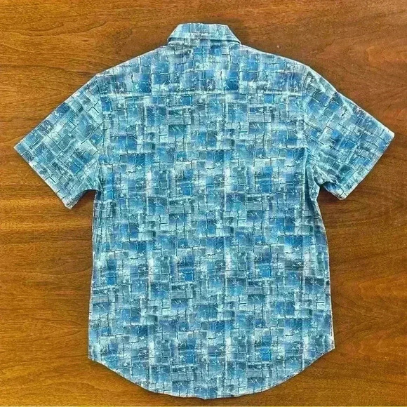 Robert Graham Blue/White Short Sleeve Classic Fit Shirt Medium EUC! - Picture 3 of 8